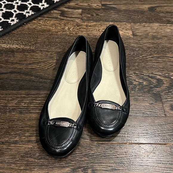 Vintage Chanel loafer - Picture 1 of 5